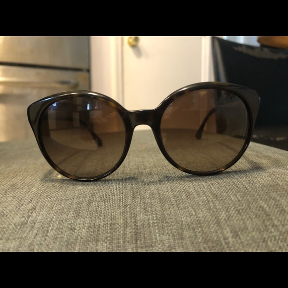 Women’s designer sunglasses - Picture 5 of 7